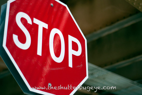 STOP